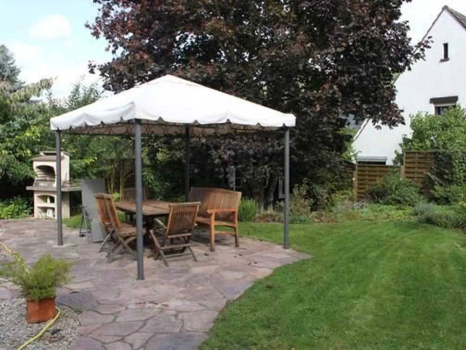 Schiefer Blick, Wohnung mit Terrasse und Balkon-Outside