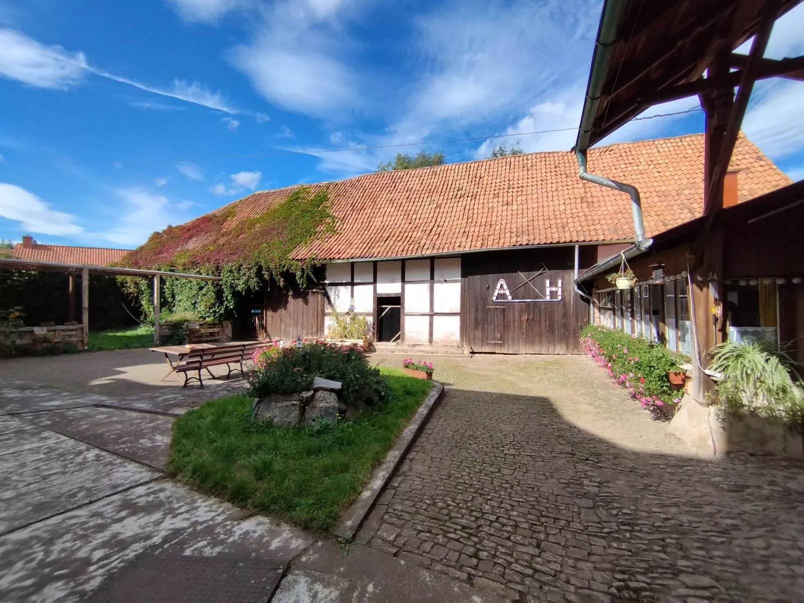 -Hof Südharz , ehemaliger Bauernhof-Draußen