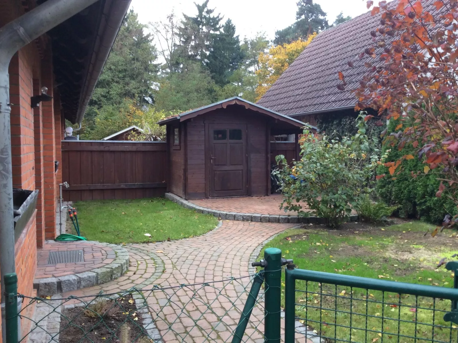 In Neustrelitz mit Garten und Grill - Dehors