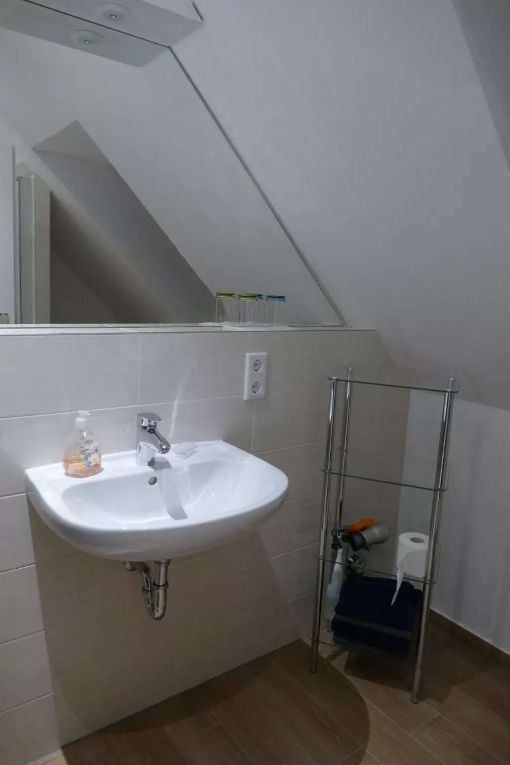 Gill-Image-tags.info