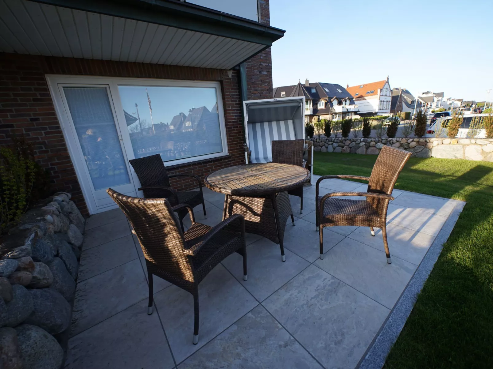 In Westerland mit Sonniger Terrasse-Dehors