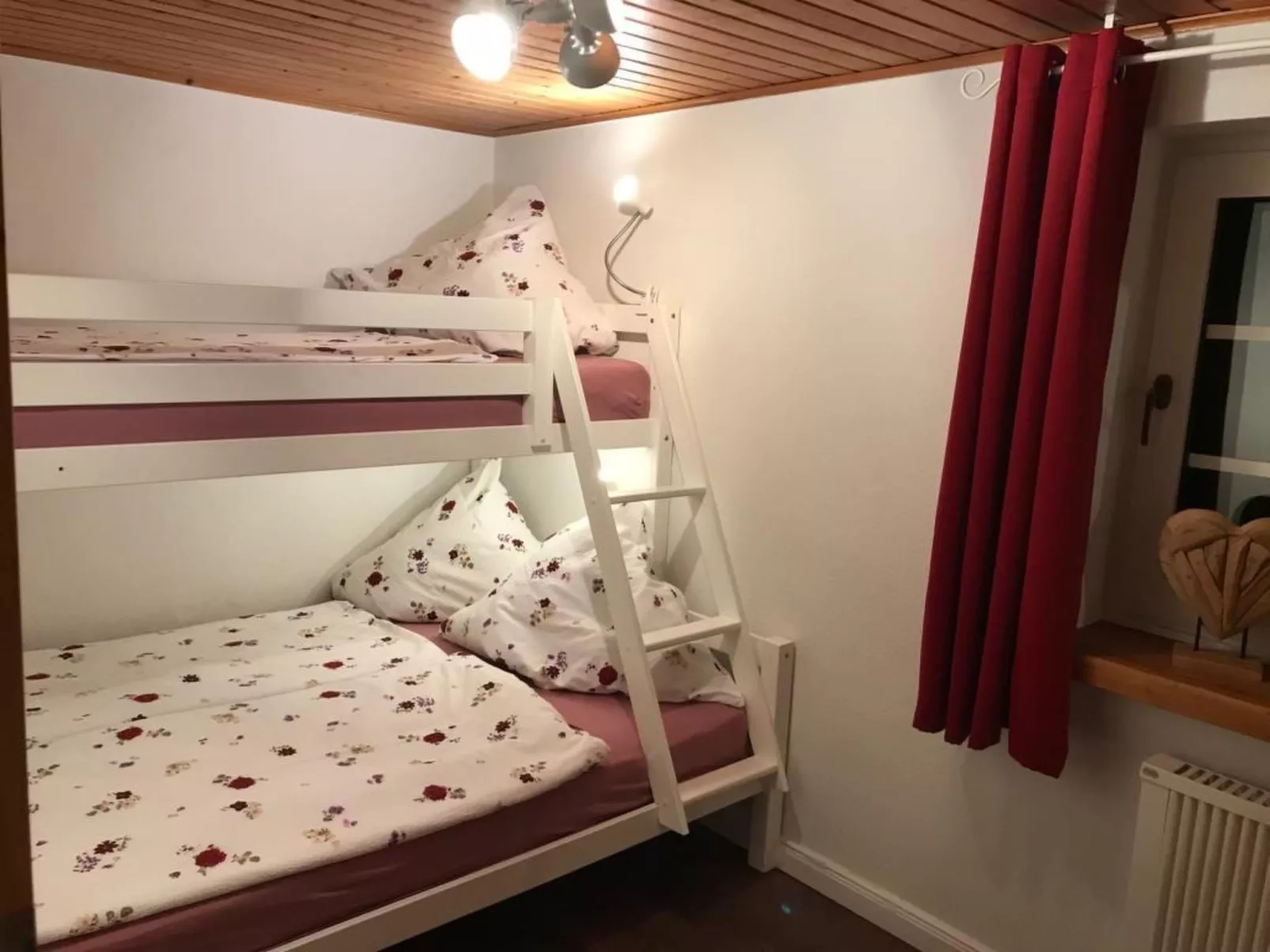 Gemütliches Reetdachhaus in Schleswig-Holstein-Inside