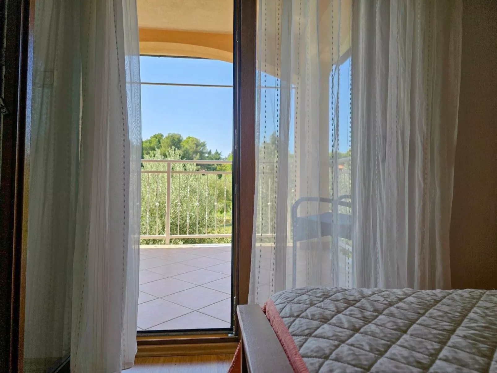 "Viola" mit Balkon-Image-tags.info