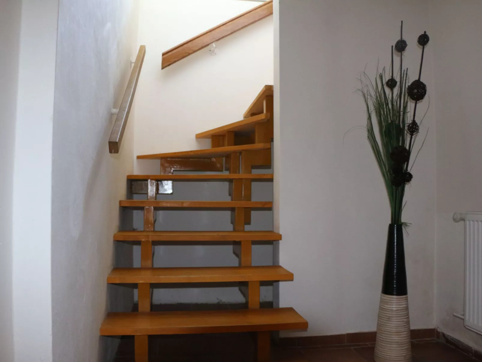 Traditionelles Haus, umgeben von Wäldern in Ralsko-Inside