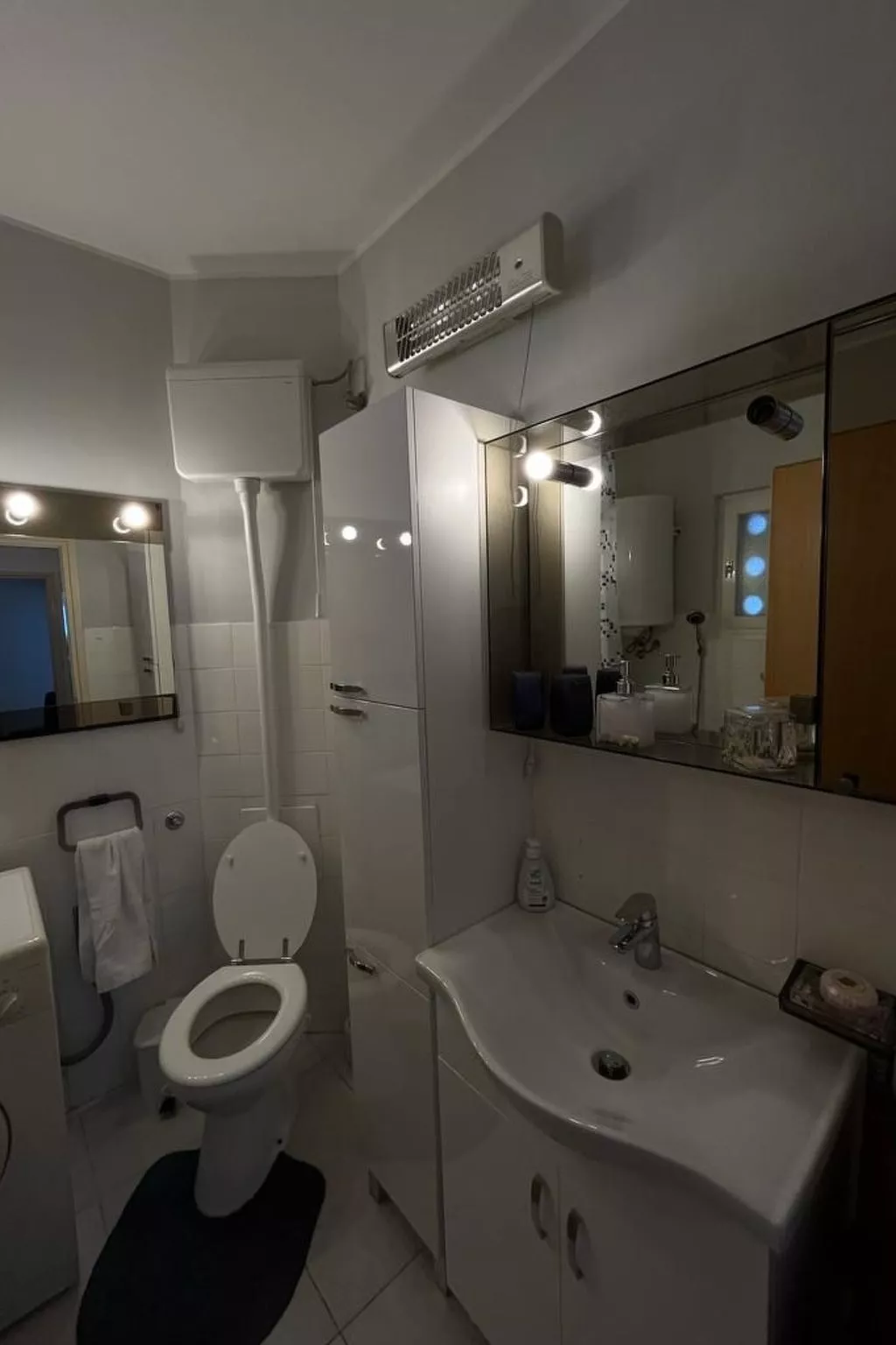 Wohnung mit Blick auf das Wasser-Dedans