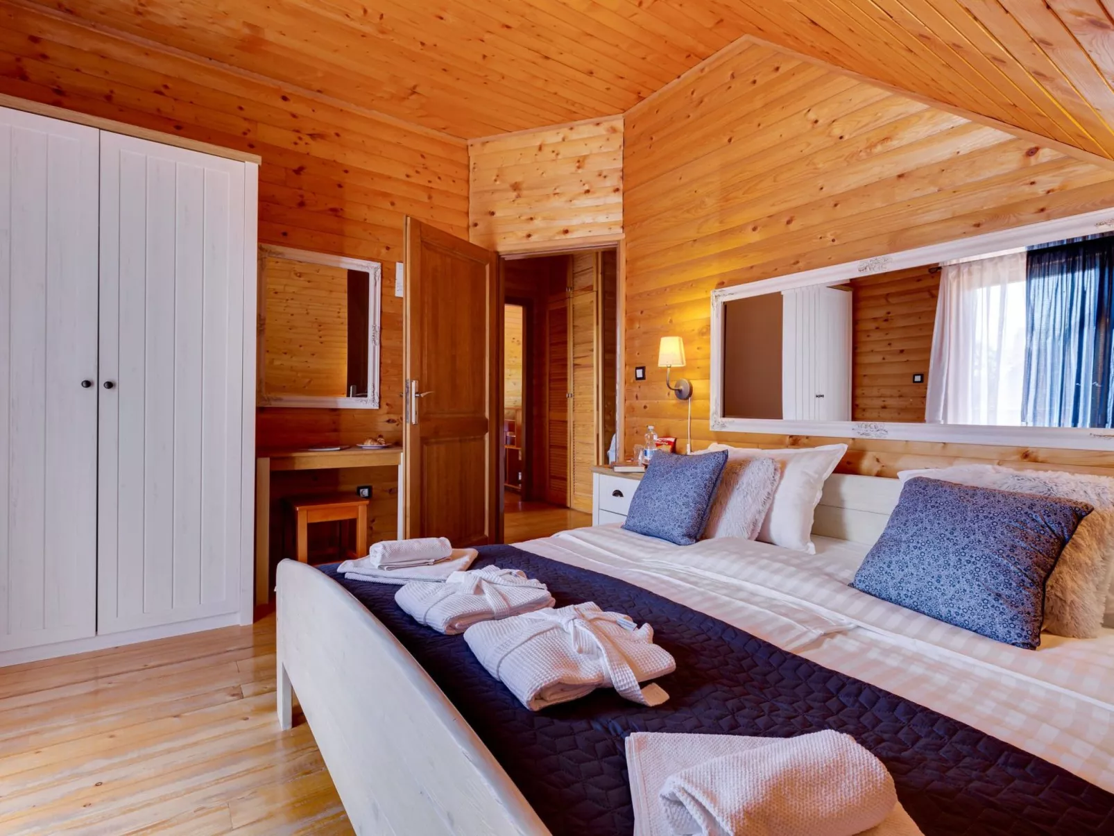 Mala vila Rebeka -großer SwimmingPool-Dedans