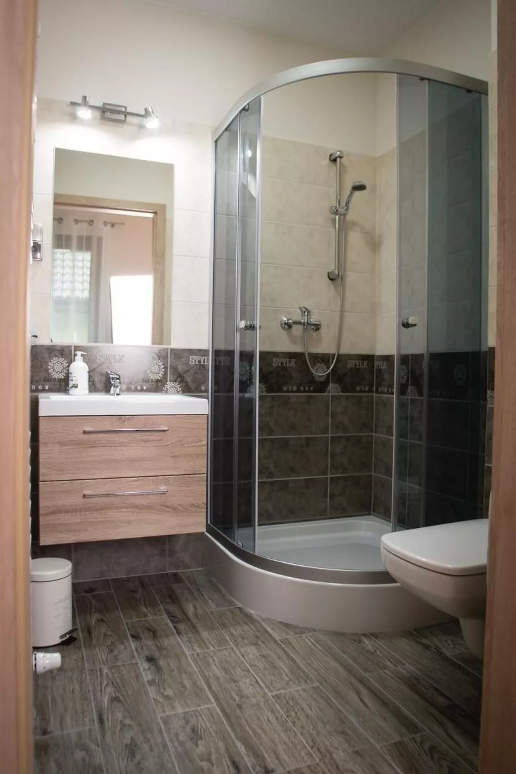 "Suite A" mit Blick auf das Wasser - Drinnen