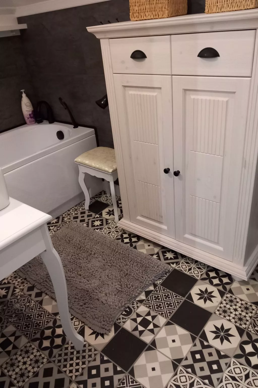 Magnolienhaus mit Sauna und Jacuzzi-Drinnen