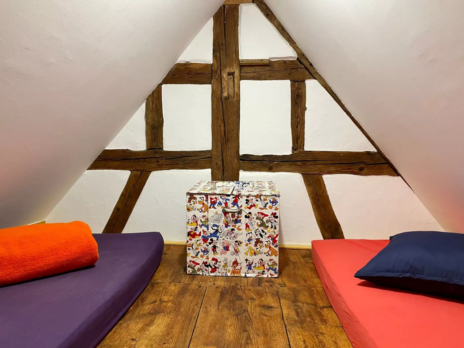 Nassauer Forsthaus-Drinnen