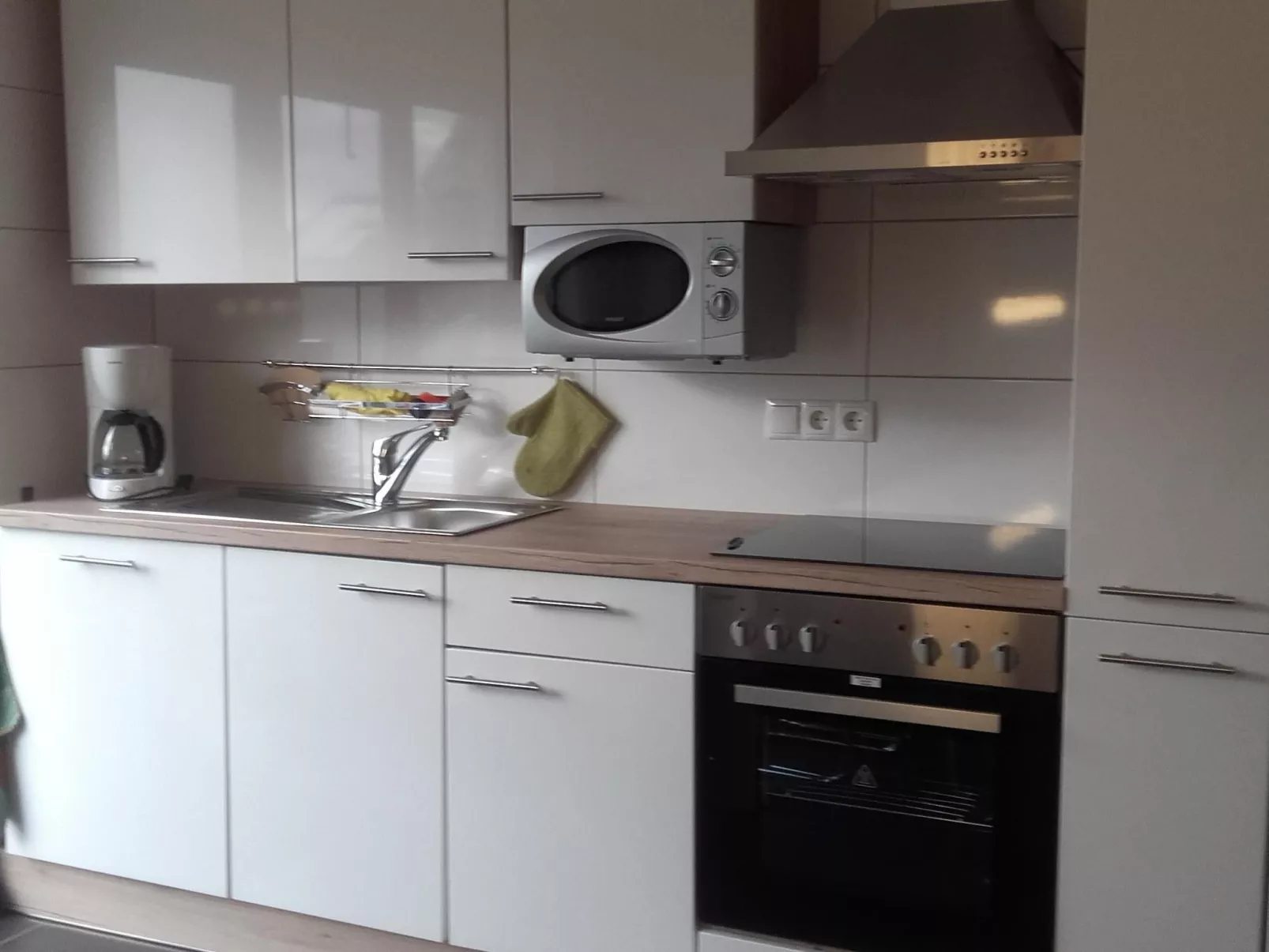 Wohnung mit großer Gartenterrasse und Ausblick-Inside