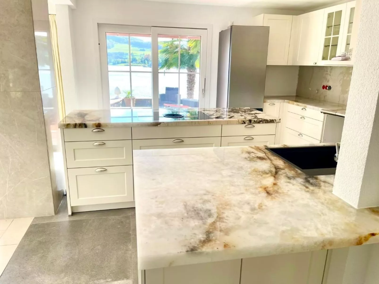 Haus am See mit direktem Seeanstoss-Inside