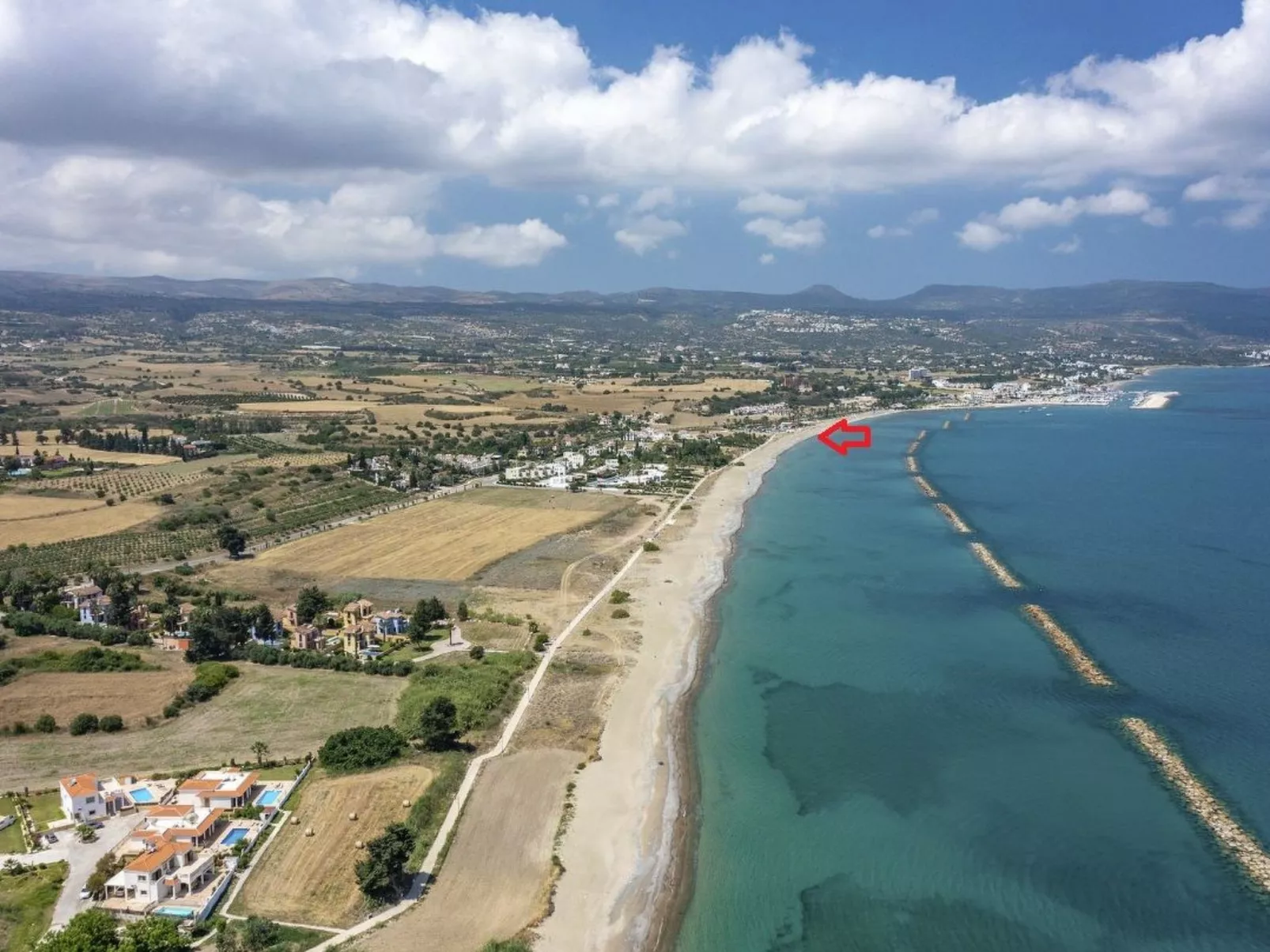 Schönes Ferienhaus mit Balkon in Polis Chrysochous-Outside