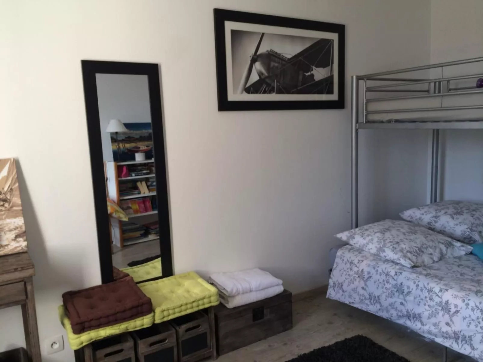 Ferienvilla mit Blick auf das Wasser-Image-tags.info