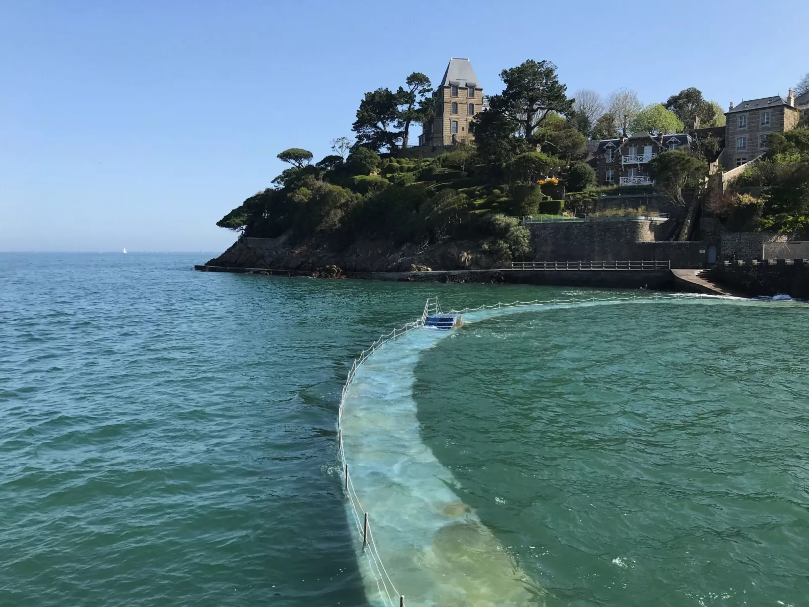 Manoir du Vaugarny in Saint-Étienne-en-Coglès-Outside