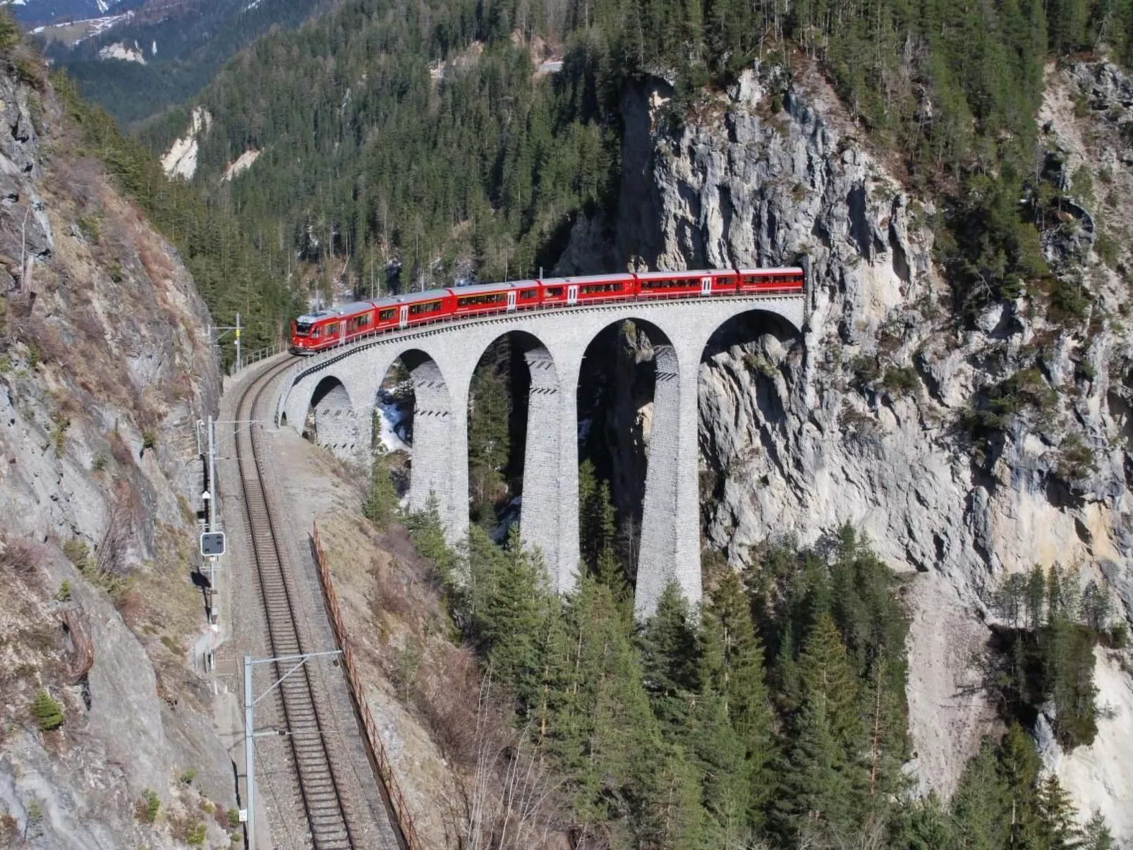 Blick auf herrliche Bergwelt-Draußen
