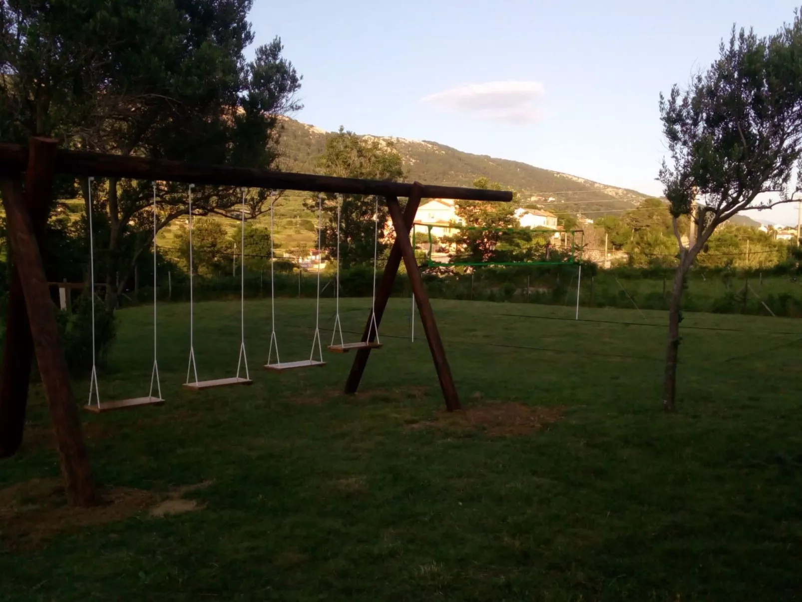 "Blaues" Apartment mit Swimmingpool-Image-tags.info