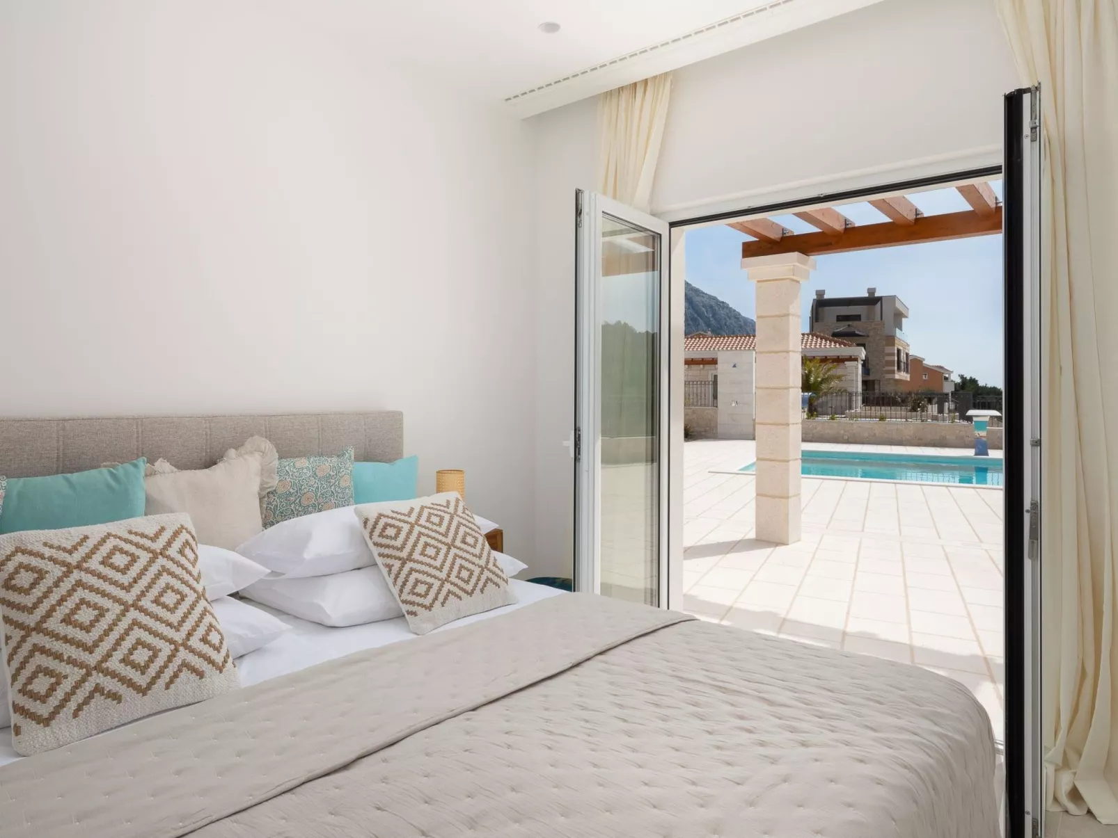 Villa Salvina mit beheiztem Pool-Inside