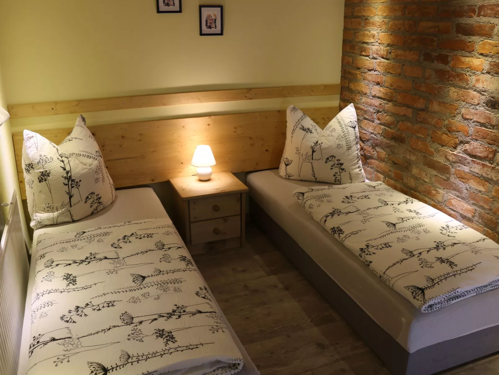 Appartement mit Garten, Grill und Terrasse-Dedans