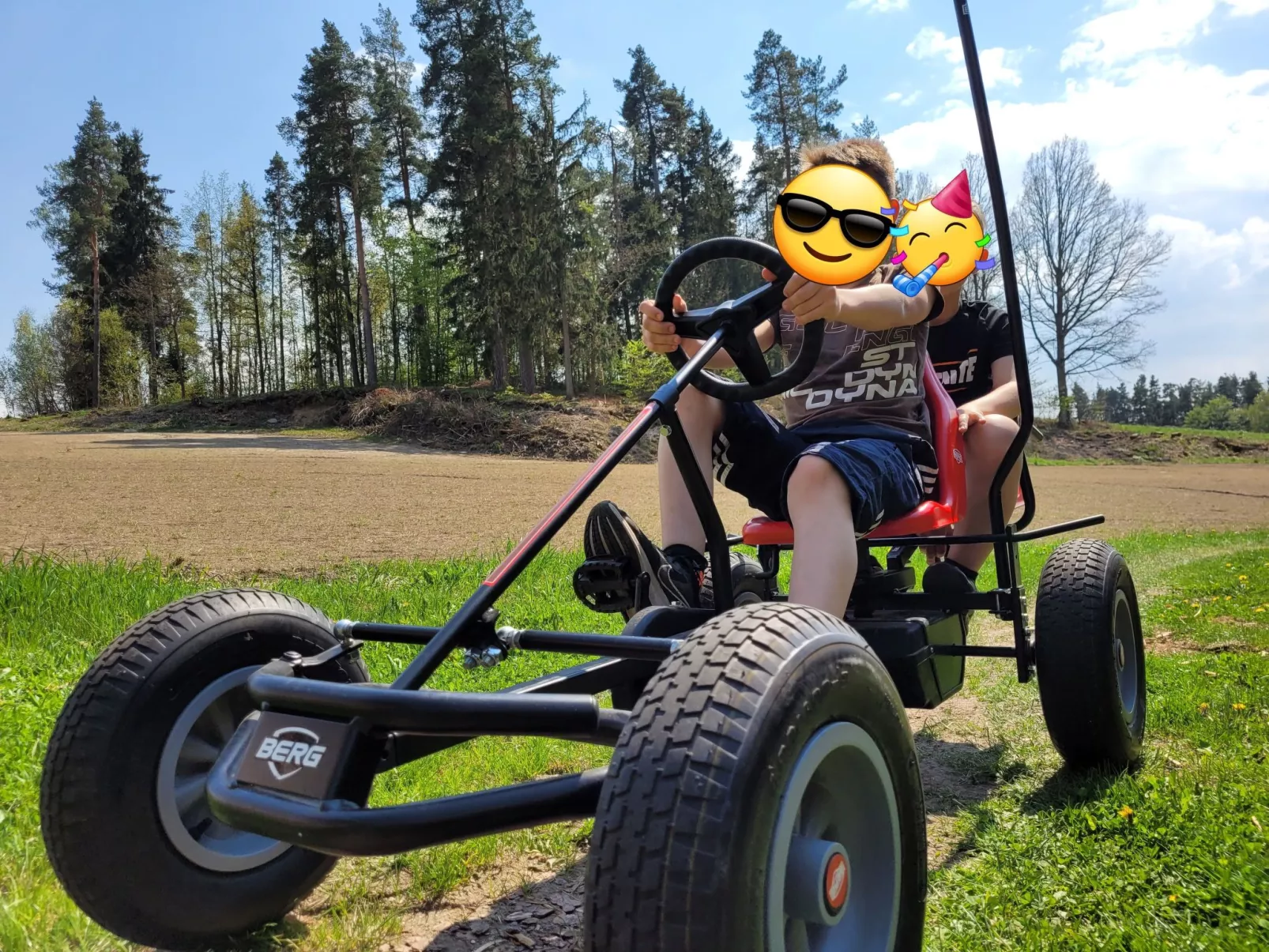 Moderne Ferienwohnung mit Hot Tub und Fasssauna-Image-tags.info