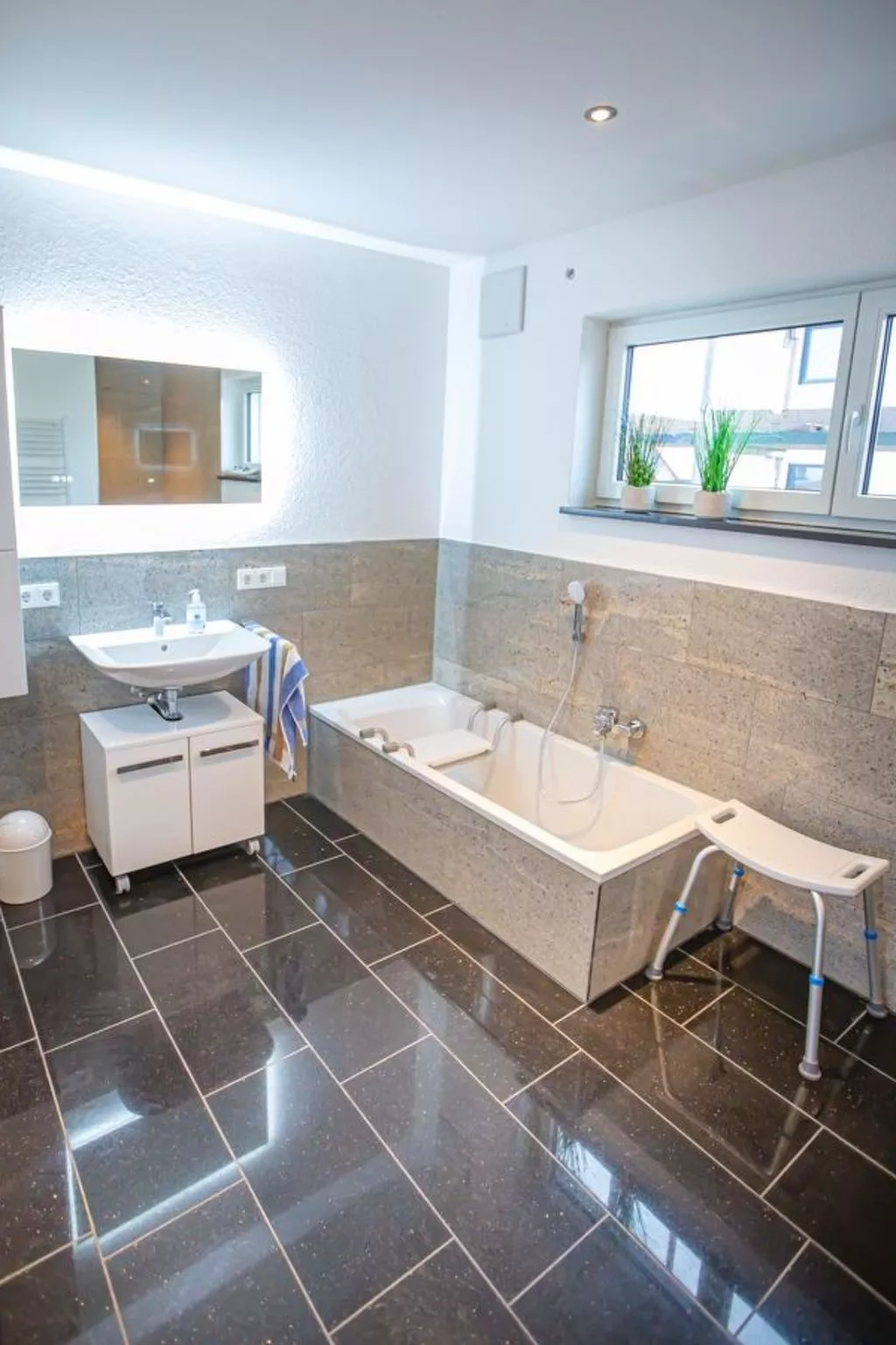 Fuchsbau Erdgeschoß-Drinnen