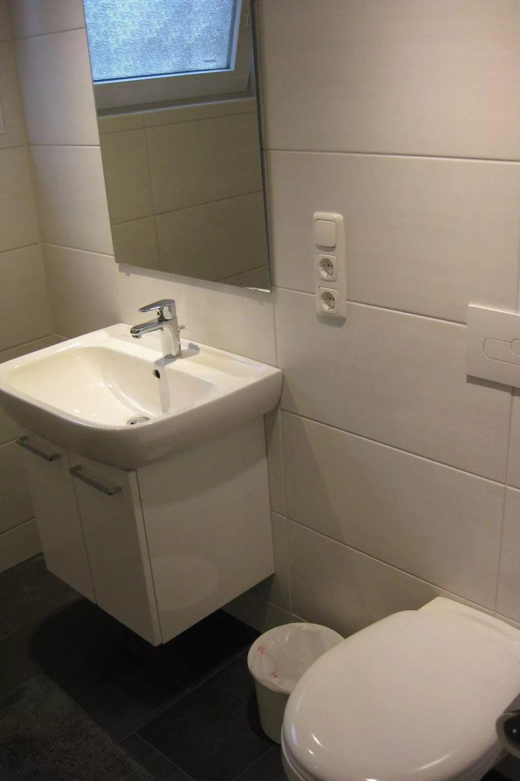 In ehemaliger Dorfschule am Dorfrand-Drinnen