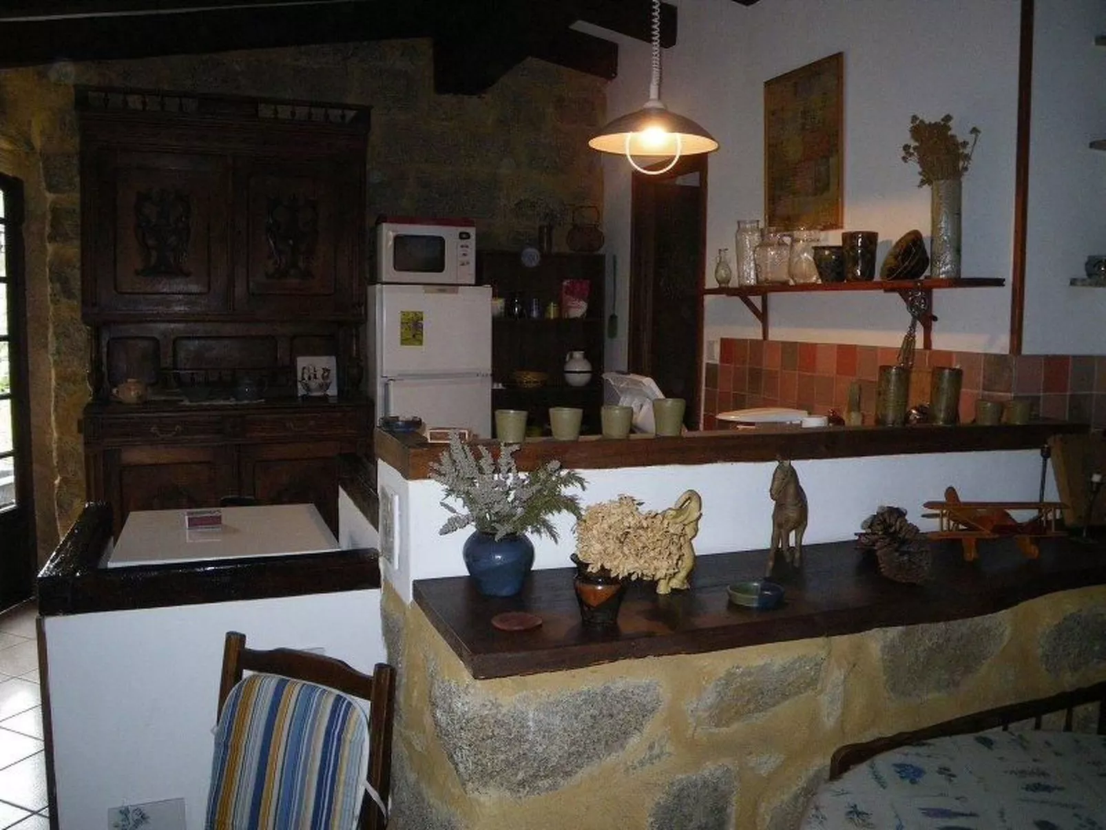 In Sartène mit Eigener Terrasse-Drinnen