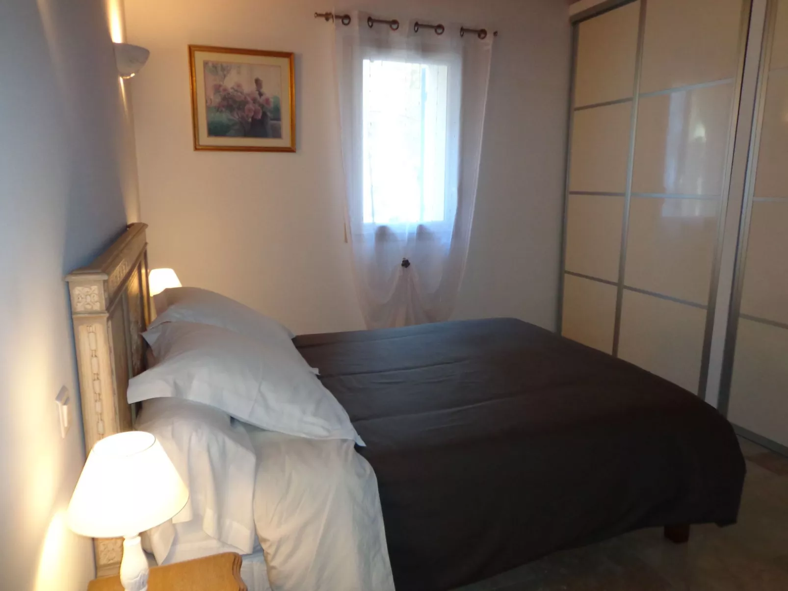 Klimatisierte Wohnung mit 2 Schlafzimmern und Pool-Drinnen