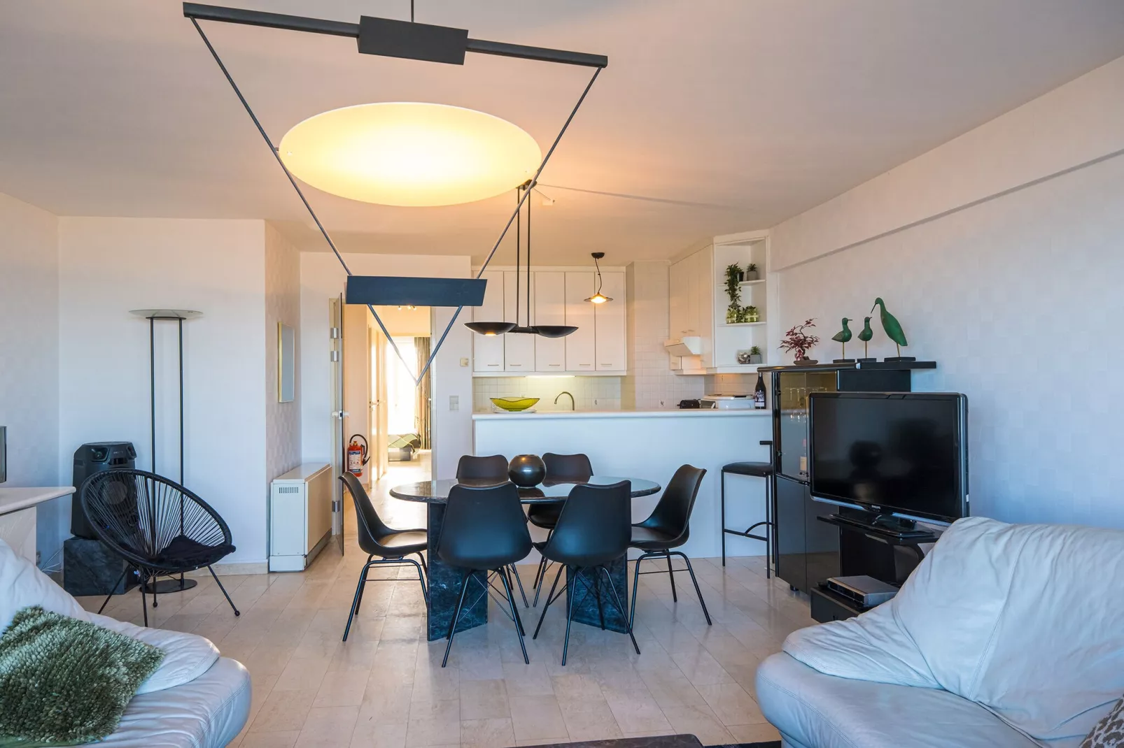 Espace II 0401-Dining room