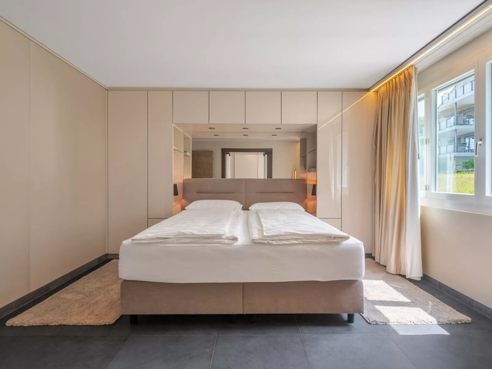 Vierwaldstättersee Panorama-Dedans