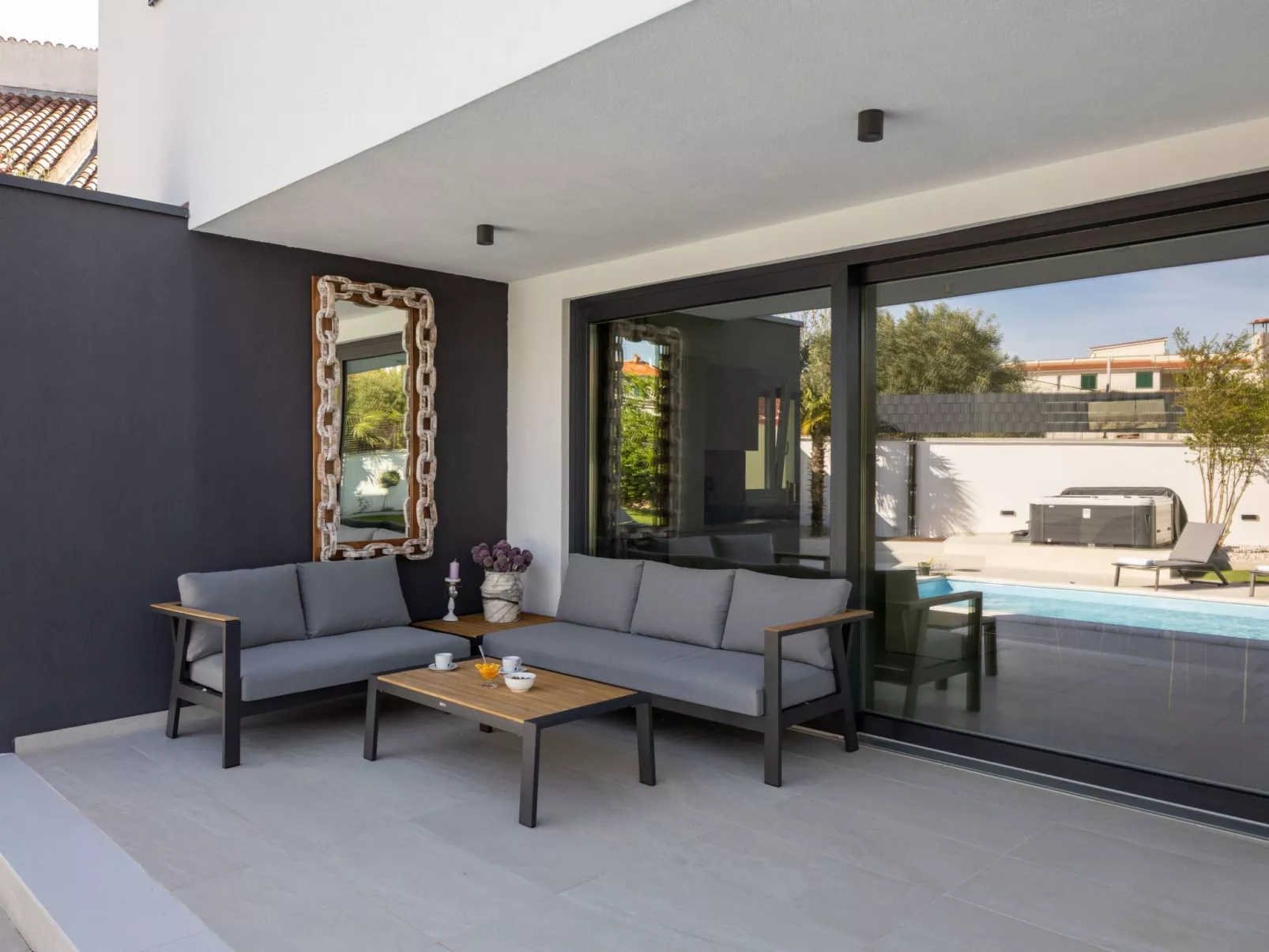 Villa Lumino-Image-tags.info