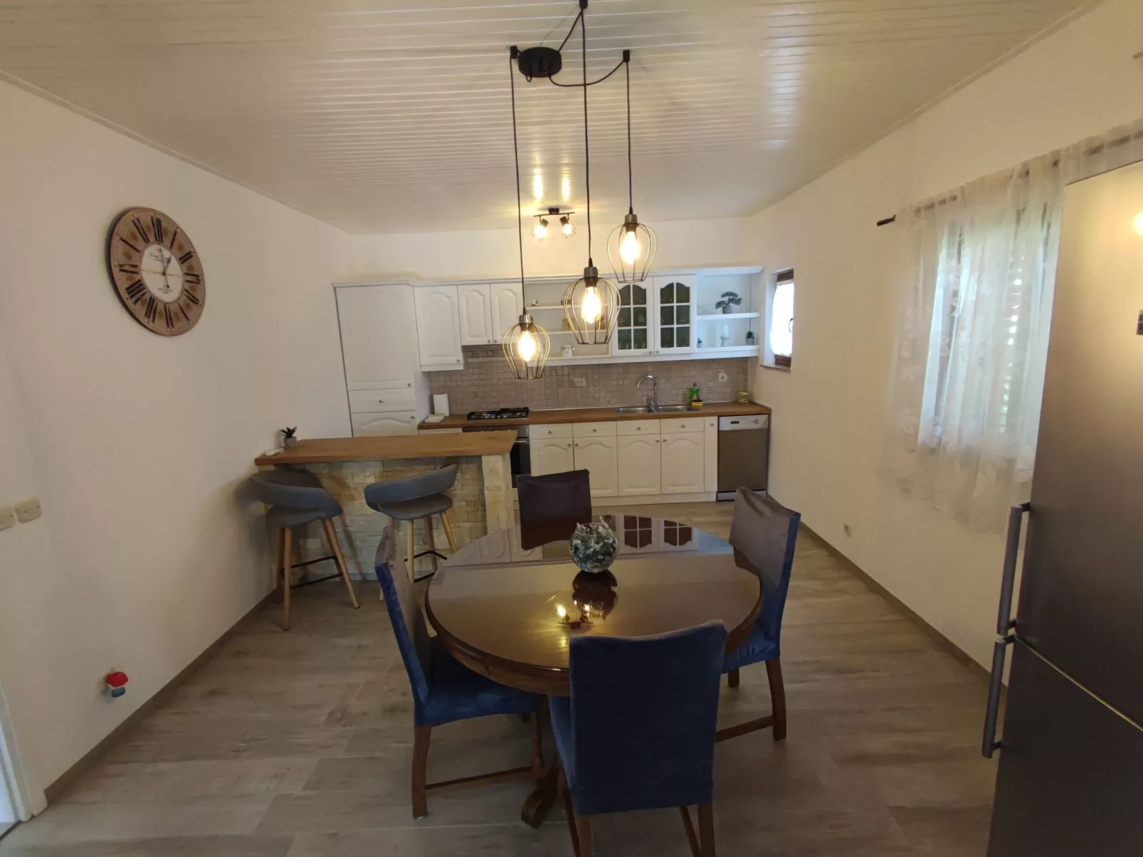 Angenehmes Haus in Posedarje mit großem Garten-Drinnen