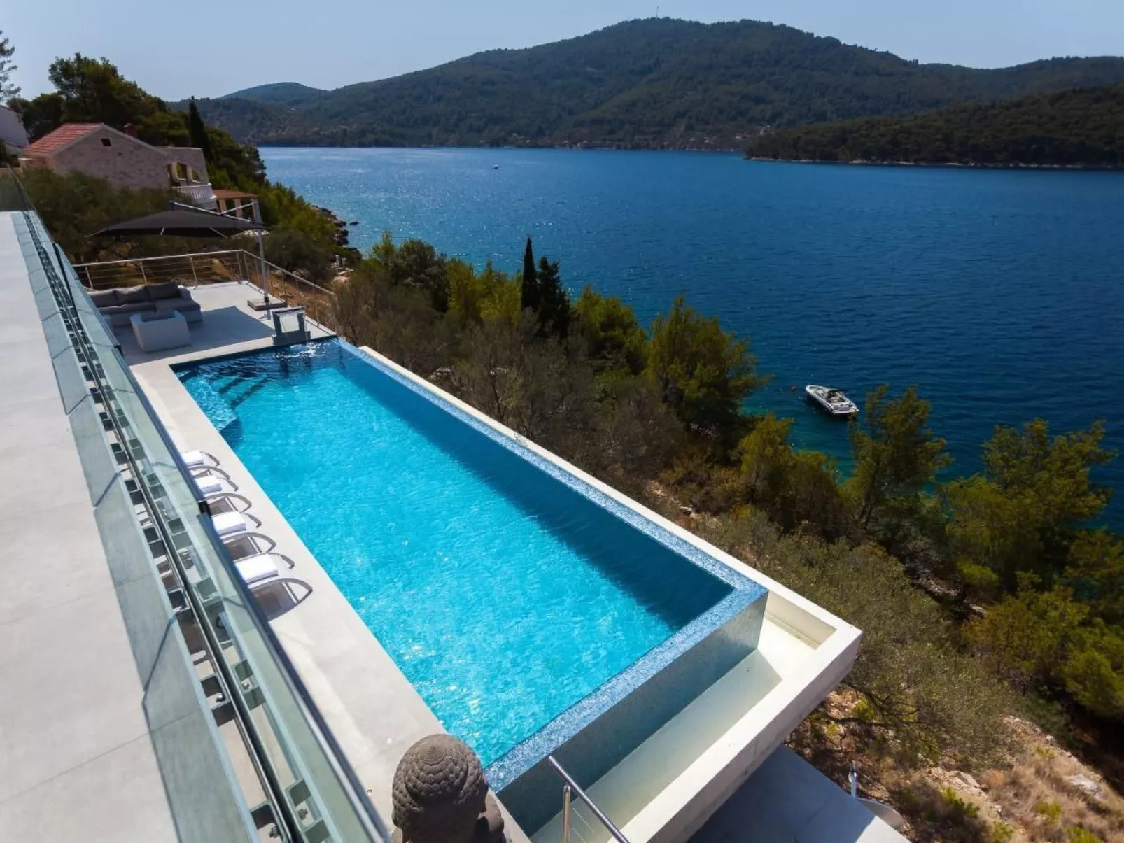 Villa Style and Sea-Outside