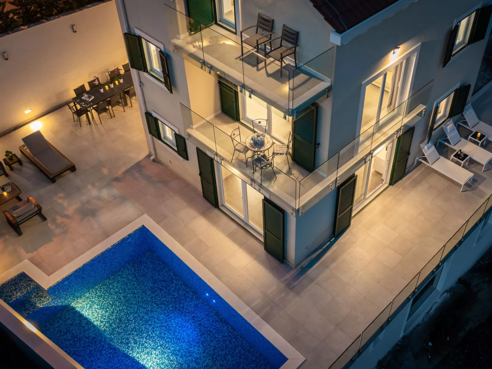 Epetium Beach Villa-Drinnen