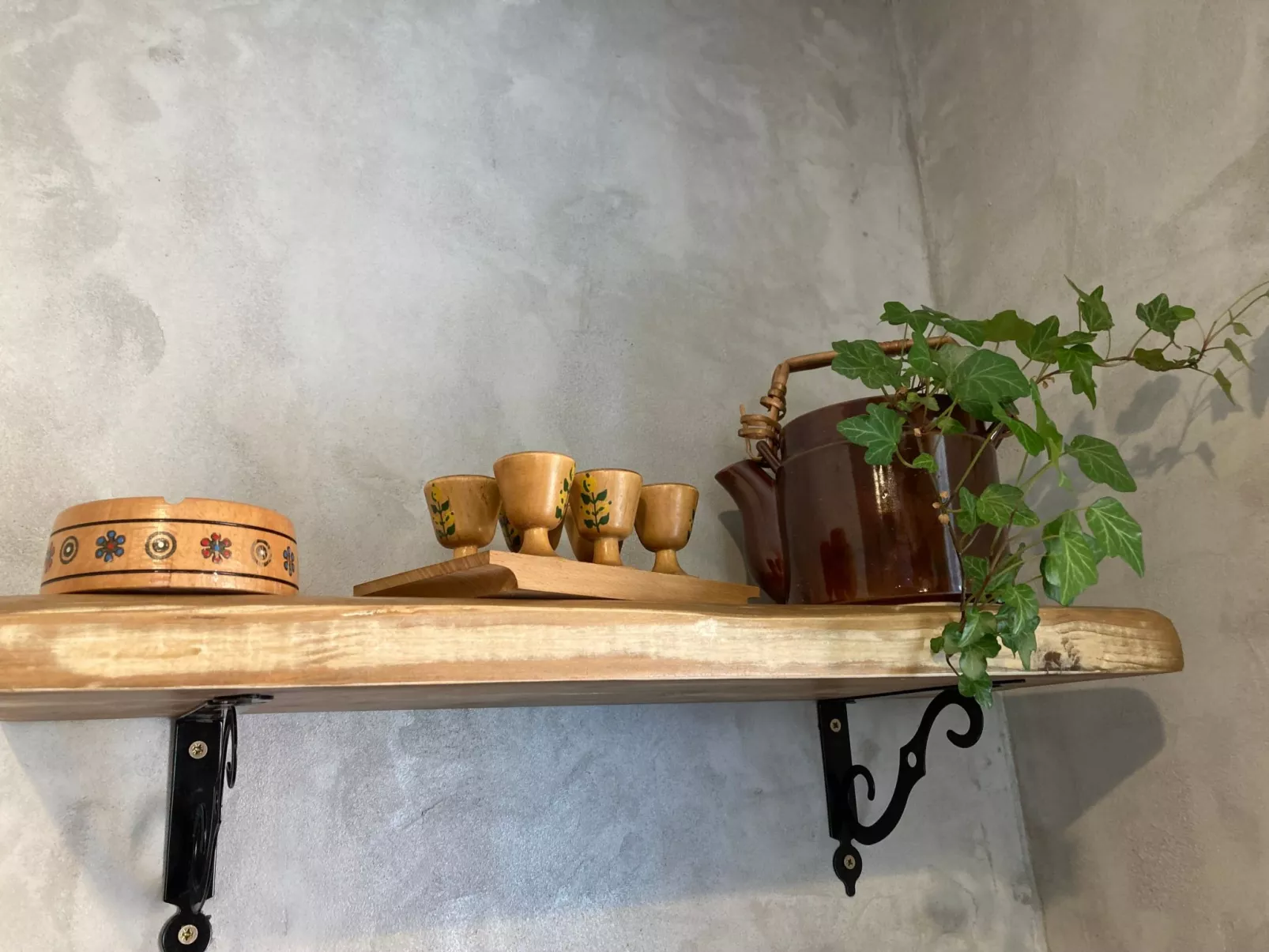 Tor der Berge - Hütte Wolf-Drinnen