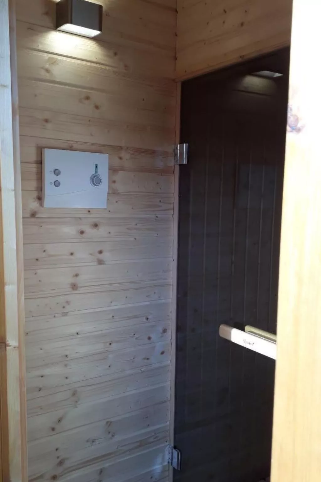 Blockhaus mit eigenem See-Image-tags.info