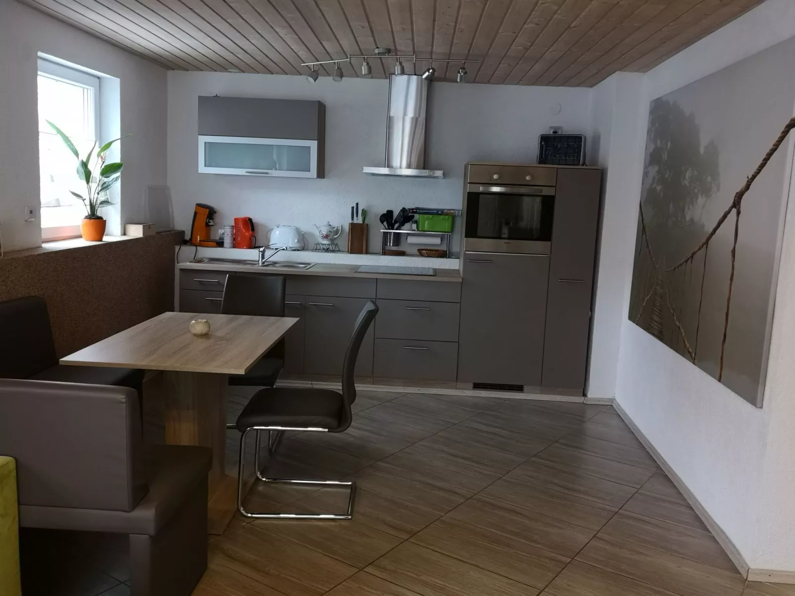 "Sonne & Mond"-Dedans