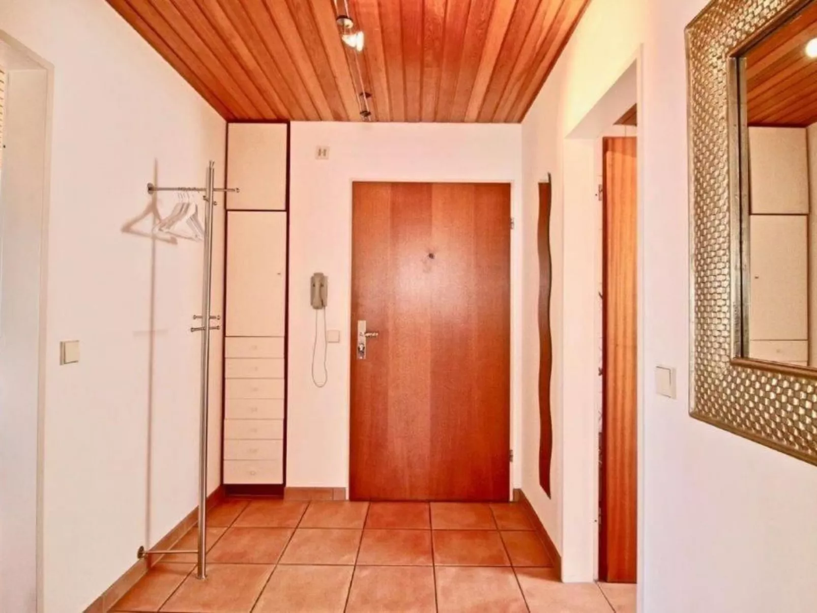 3-Zimmer-Fewo mit herrlichem Seeblick-Image-tags.info