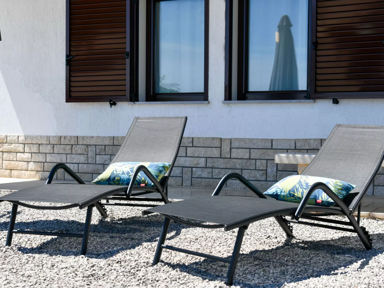 Ferienvilla mit Whirlpool-Draußen