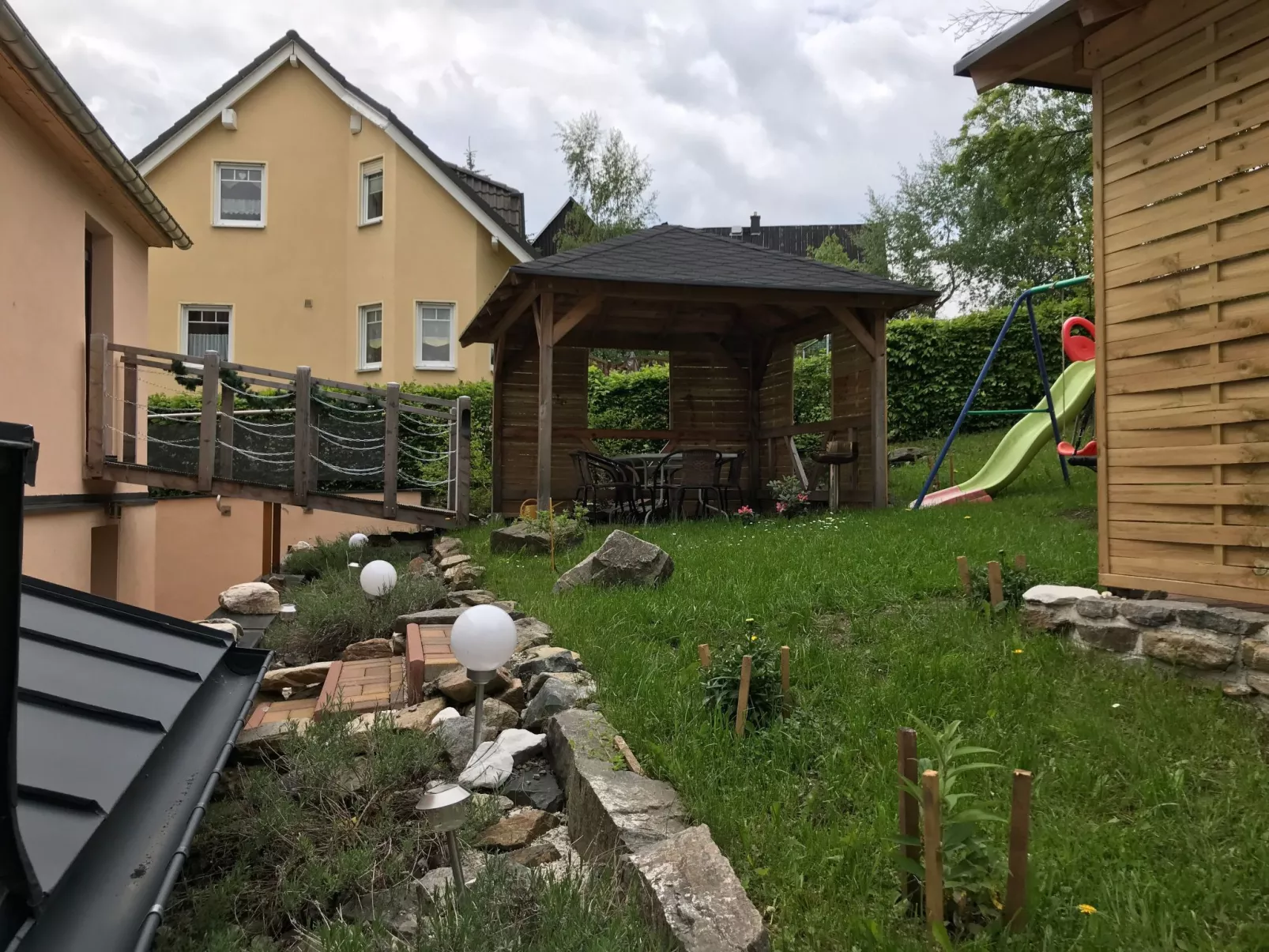 Schöne Ferienwohnung in Kurort Oberwiesenthal - Draußen