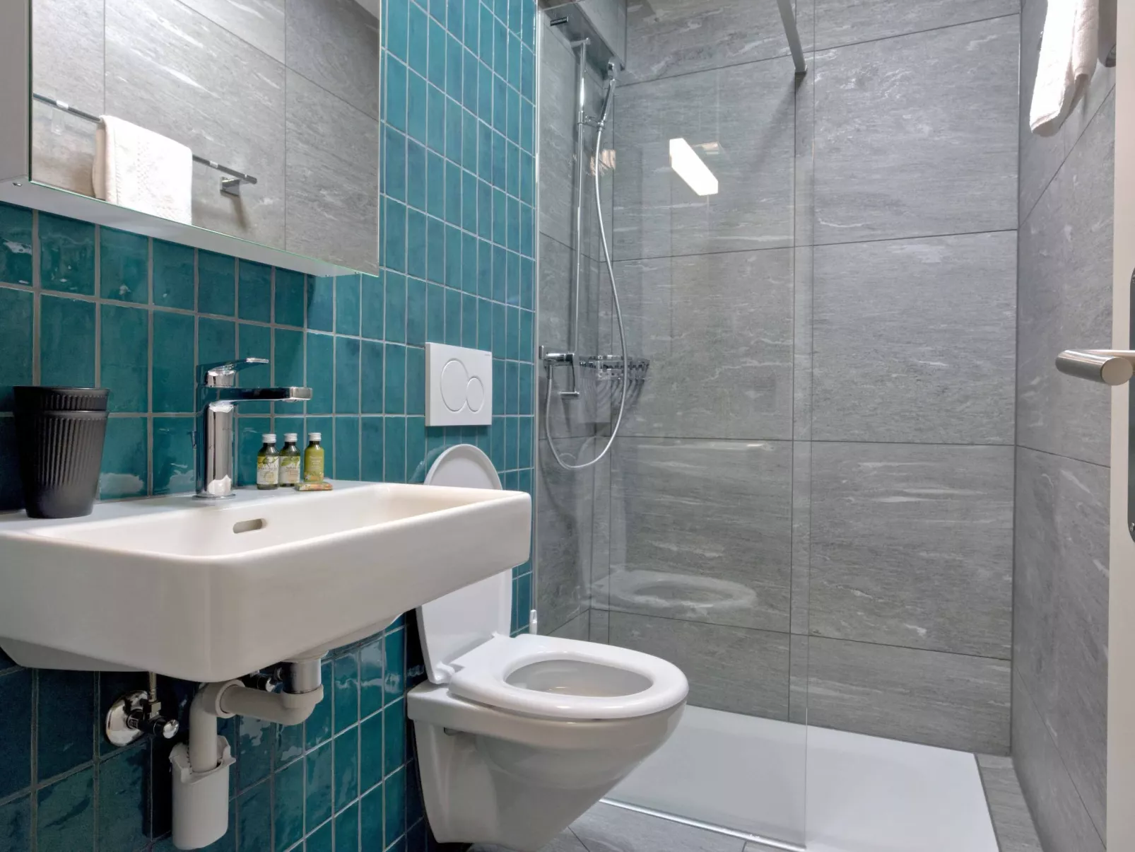 BankHouse StudioM203-Inside