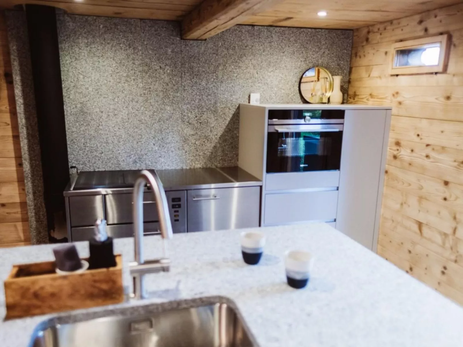 SPYCHER WEGGIS-Drinnen