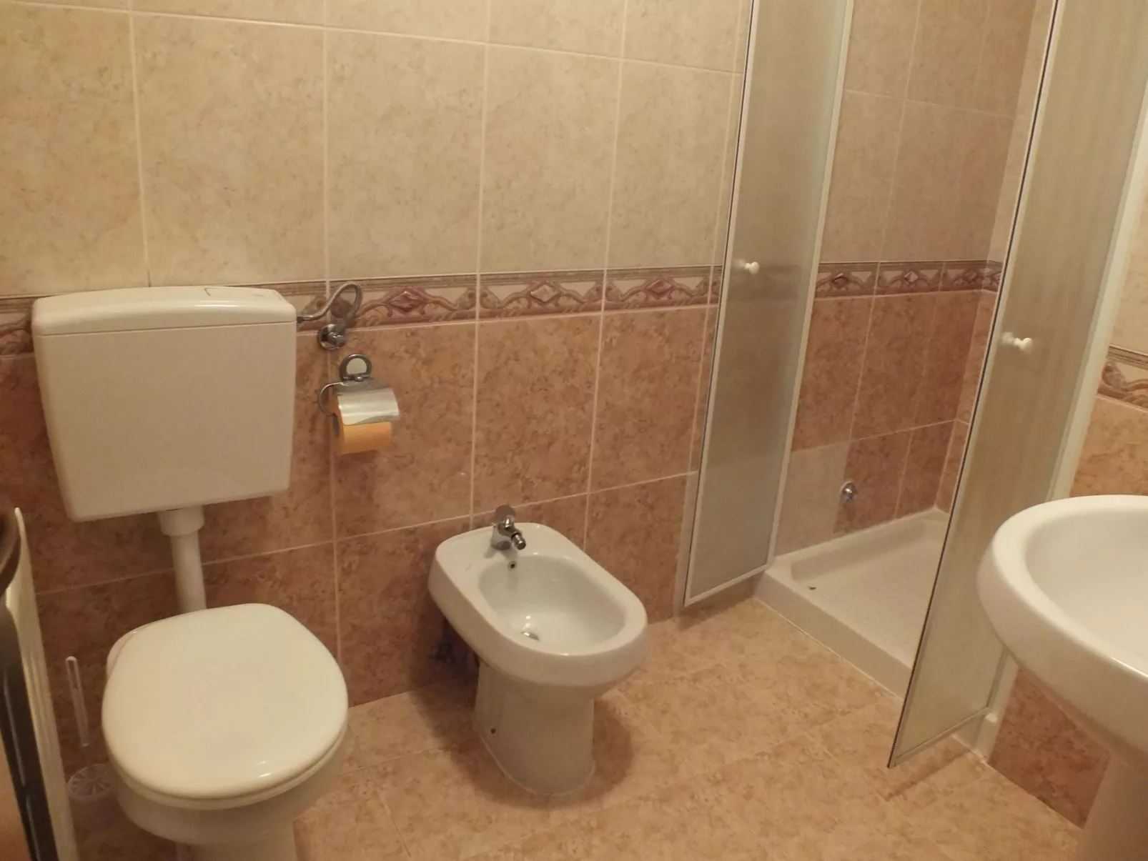 "Plavo More" mit Terrasse-Image-tags.info