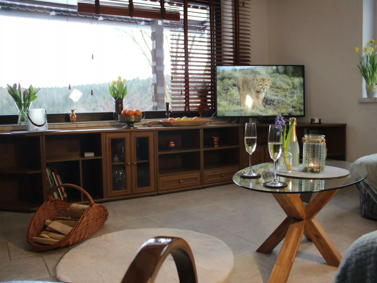 Am Wald gelegenes Ferienhaus "Wolf" mit Kamin-Inside