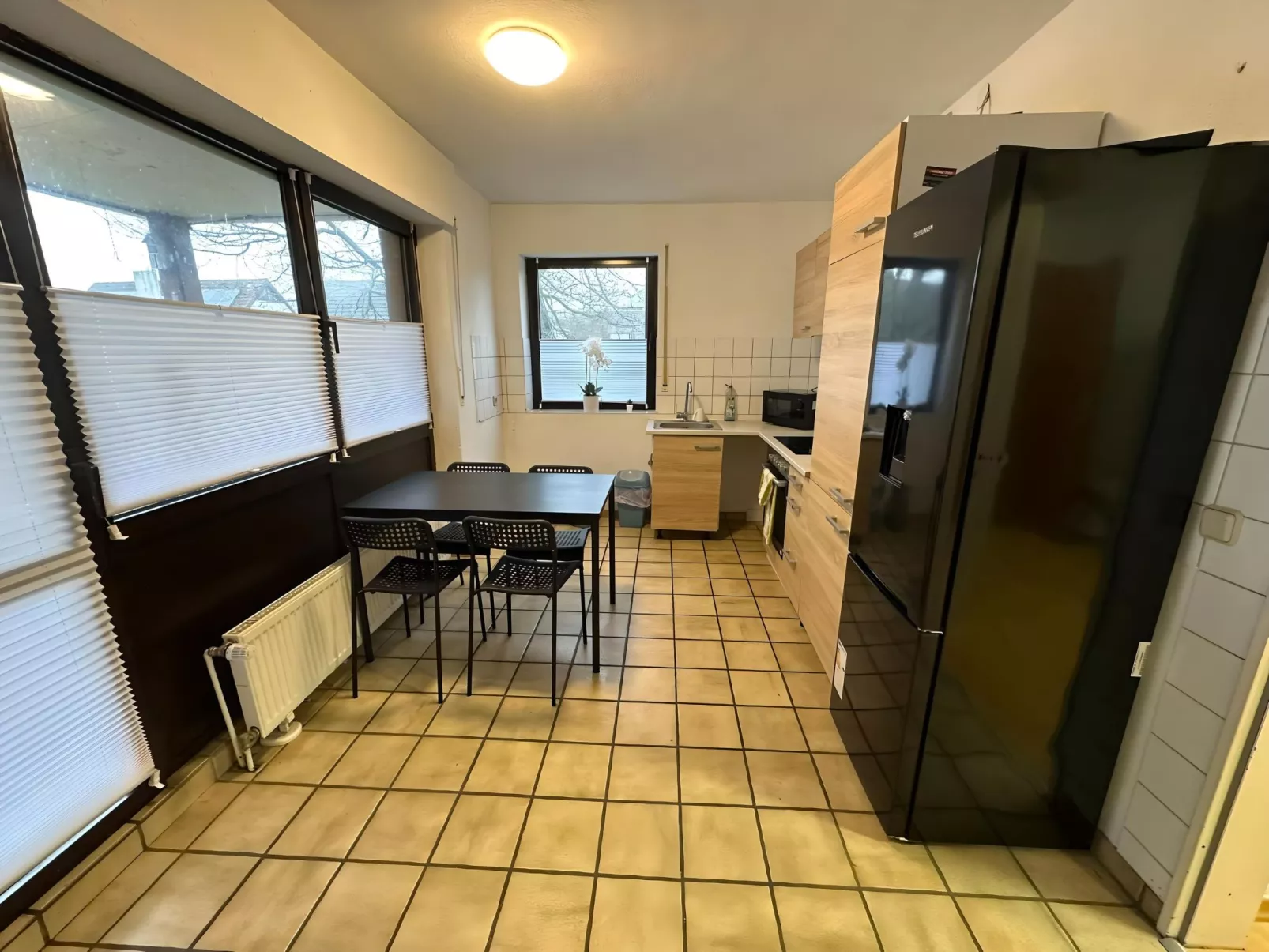 Ap. Ruhe[pause] I-Drinnen