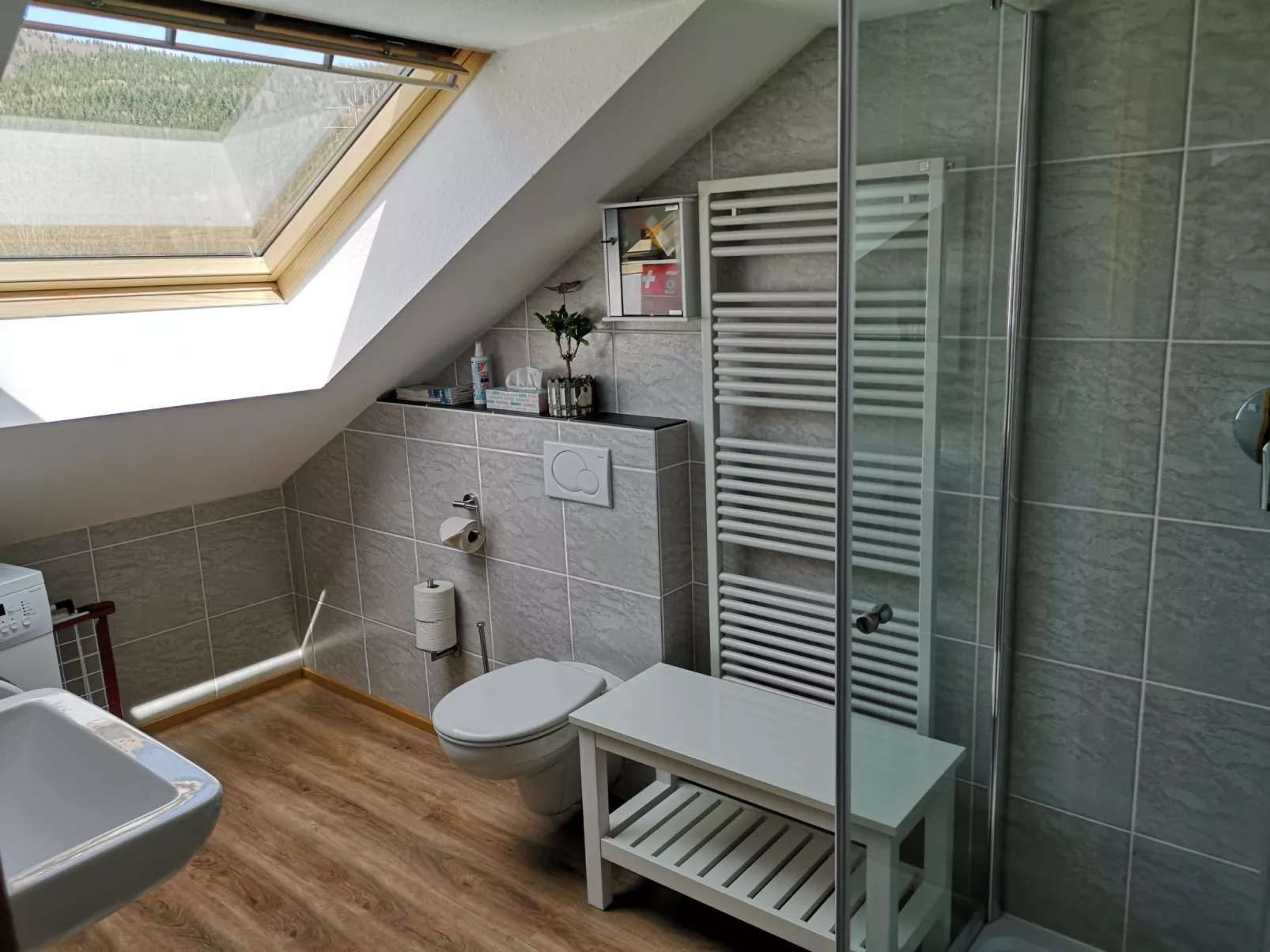 Haus Maria Hochschwarzwald, Garten umzäunt, Wald-Inside