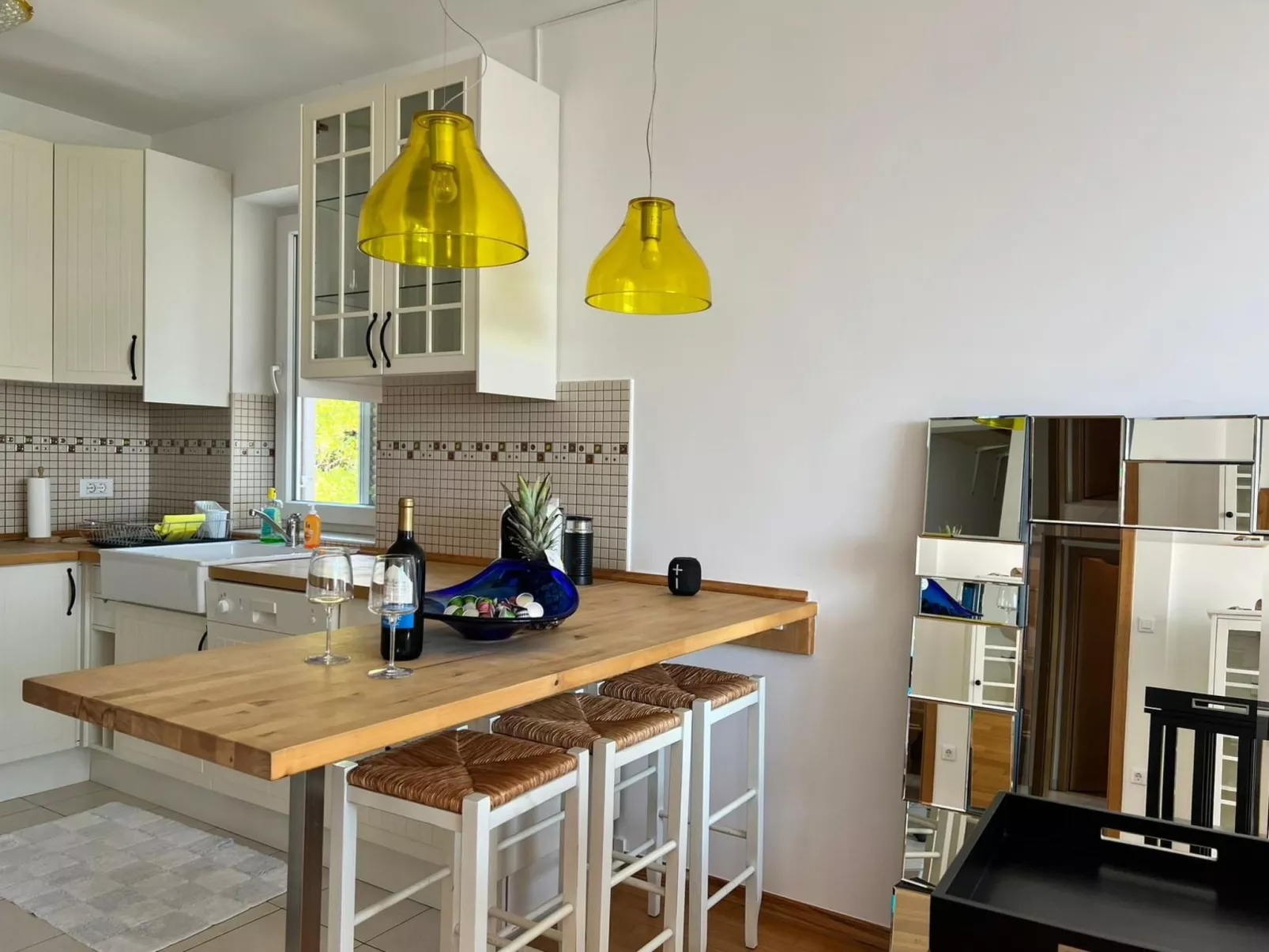 Appartement mit Terrasse-Drinnen