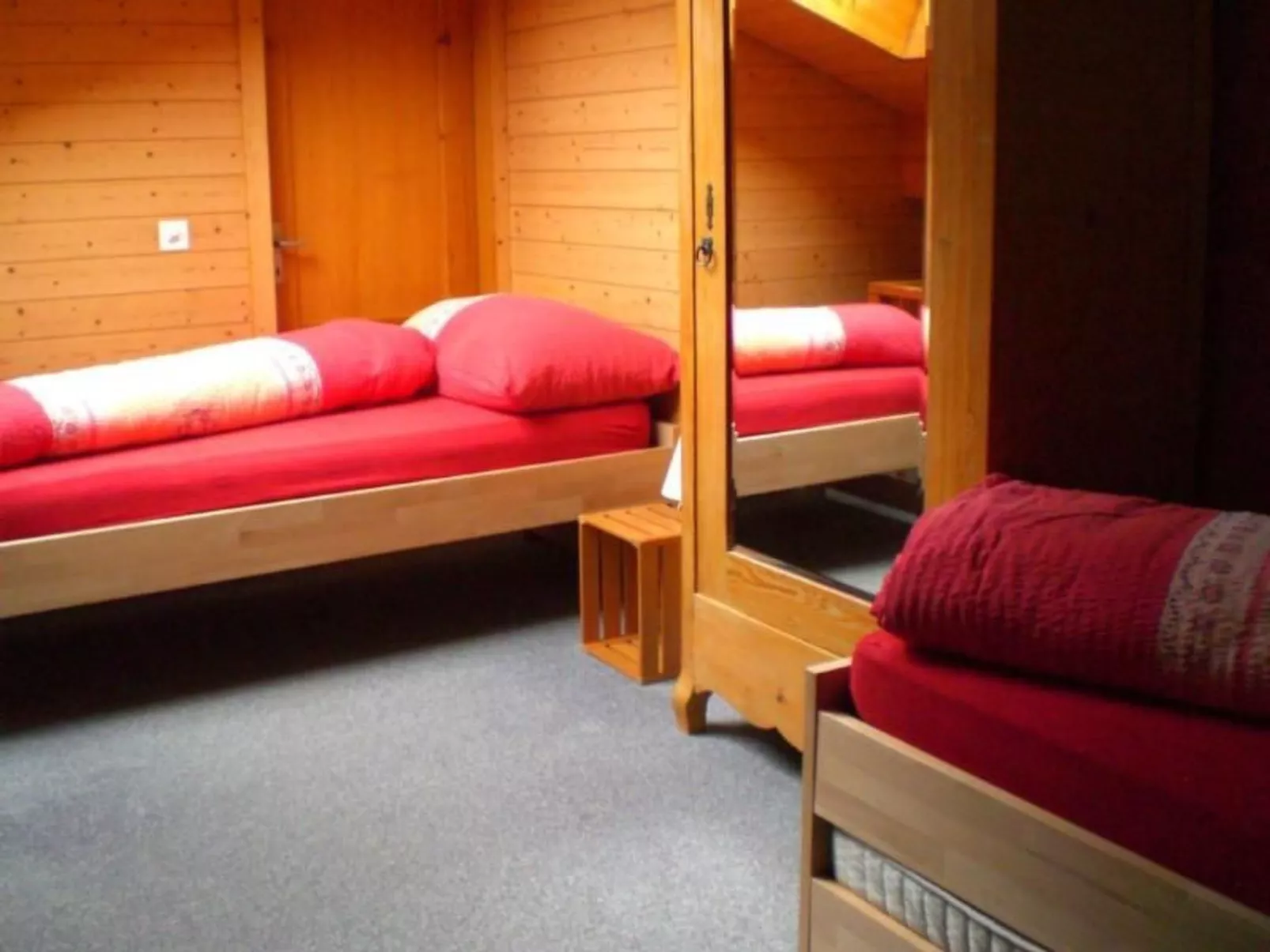 Margrit West-Image-tags.info