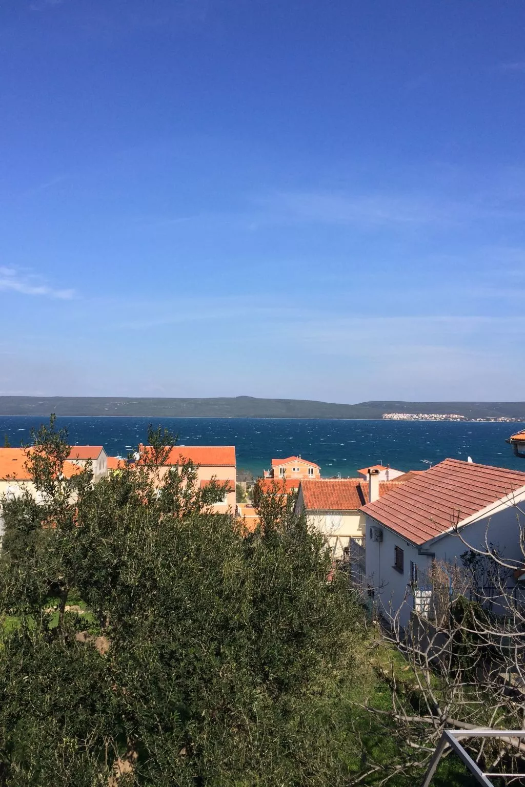 Für vier Personen mit Balkon im ersten Obergeschoss gelegen-Outside