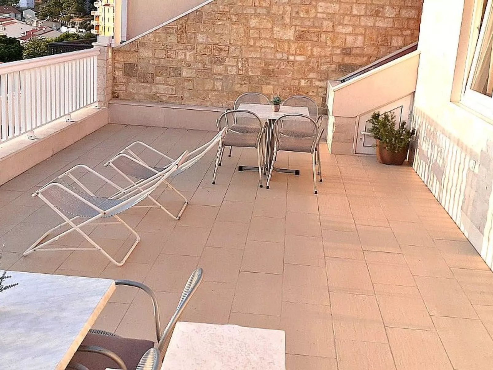Strandnahe Ferienwohnung mit tollem Ausblick-Inside