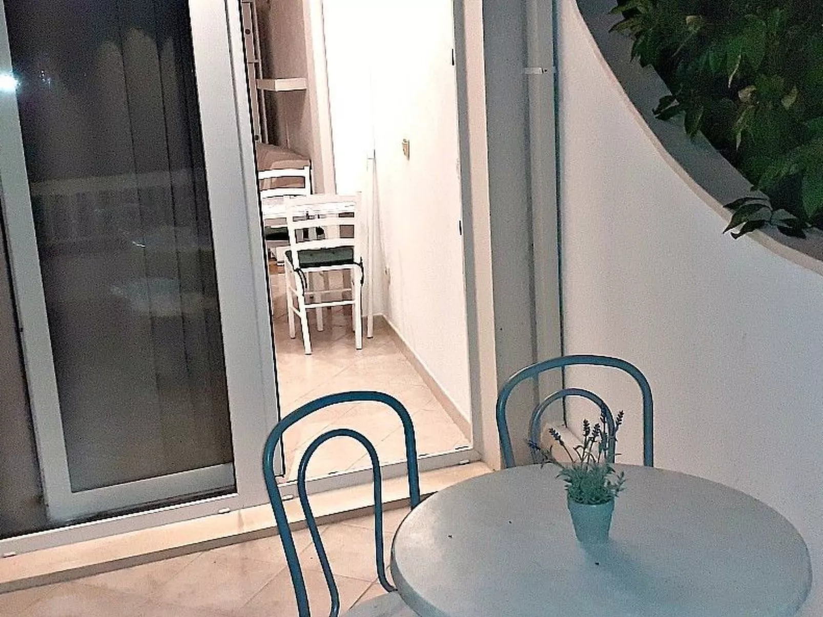 Mit Balkon in Strandnähe-Inside